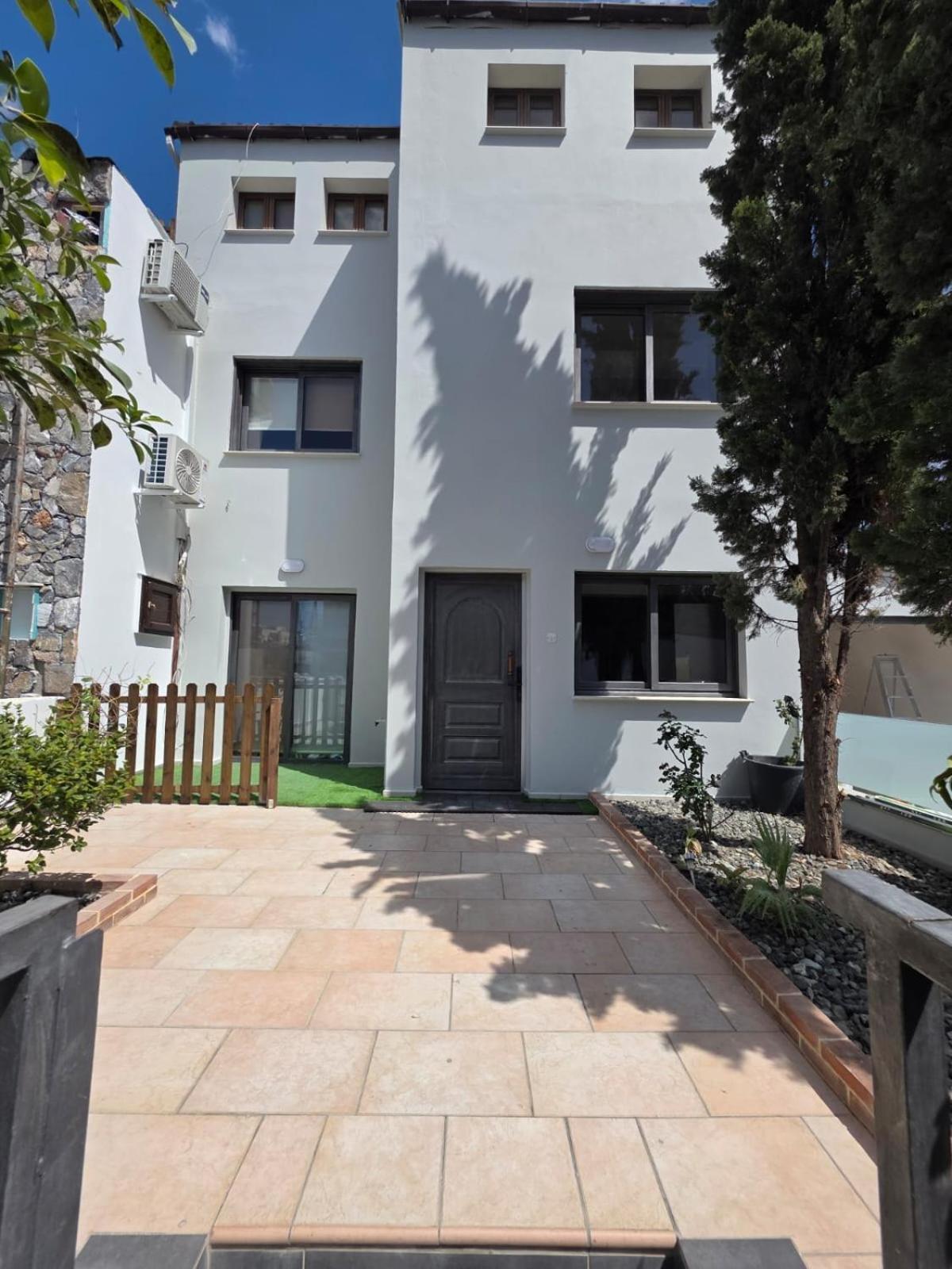 Town Centre Suites Larnaka Exterior foto